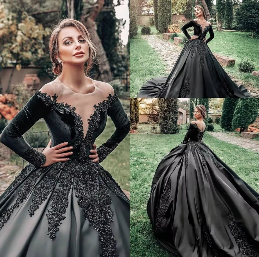 Gothic Style A Linie Langarm Brautkleid Dorkas in Schwarz mit Spitze und&nbsp;Schleppe