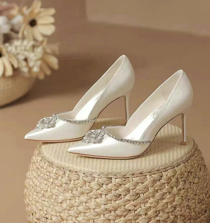 Brautschuhe Cristall Pumps Ally in&nbsp;Weiß