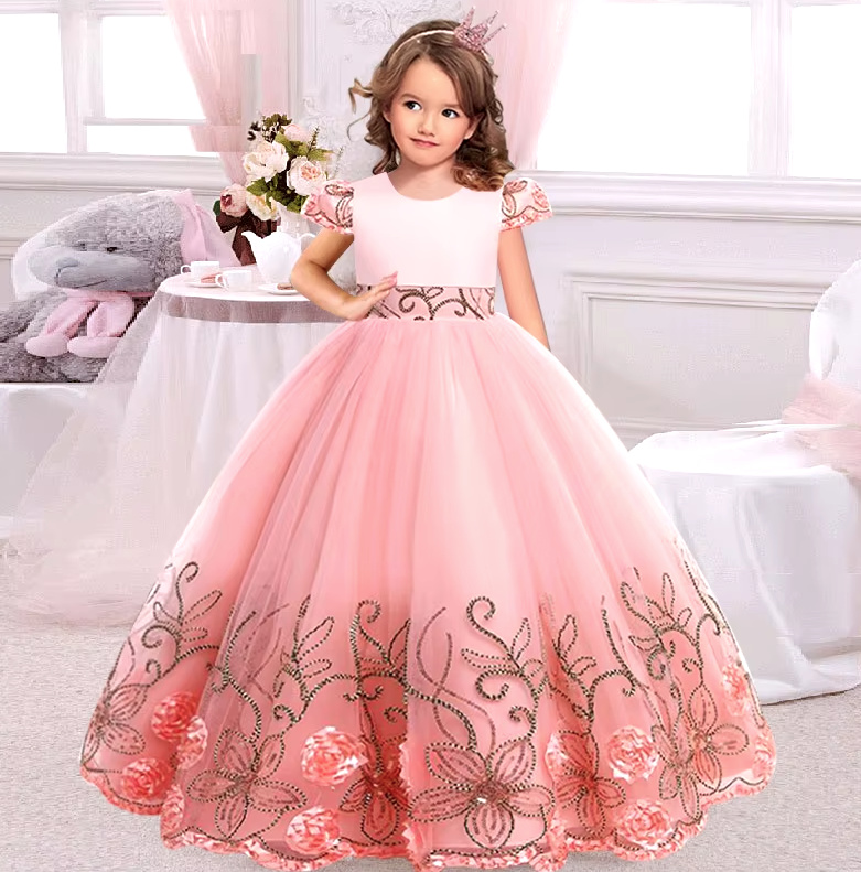 A Linie Blumenmädchenkleid Cassidy in Lachs mit&nbsp;Stickereien