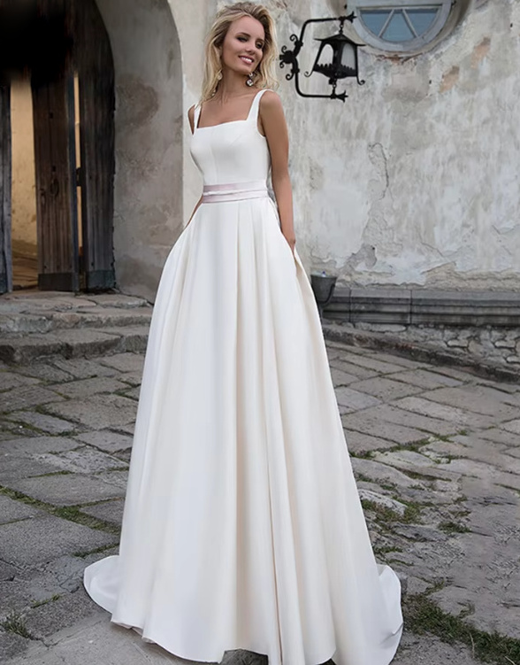 A Linie Brautkleid Davinia Schlicht mit Träger und&nbsp;Schärpe