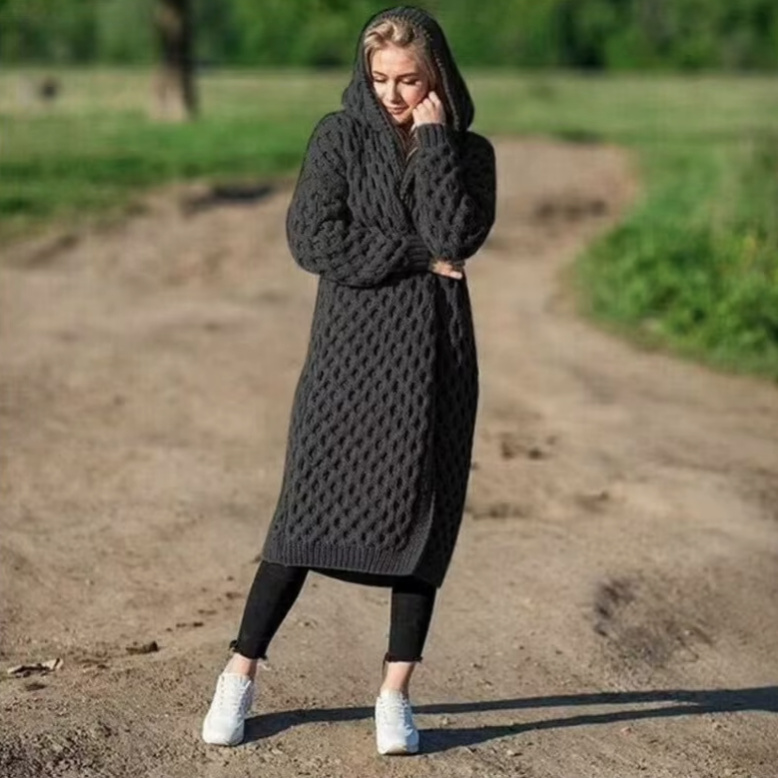 Dicke Warme Strickjacke Christiane mit Kapuze&nbsp;Schwarz