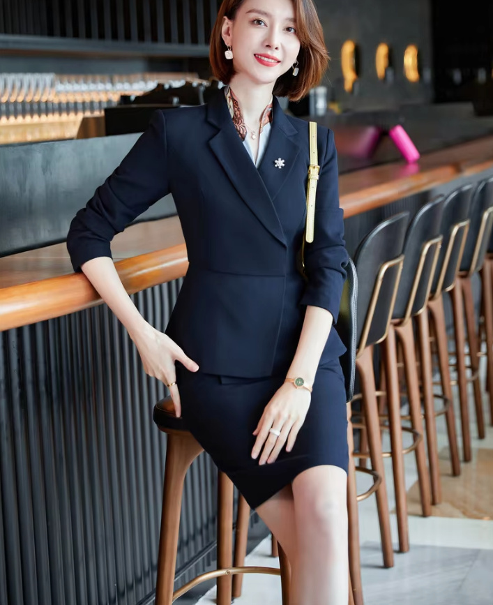 Eleganter Damen Kostüm Schmal Geschnitten in Marine&nbsp;Blau