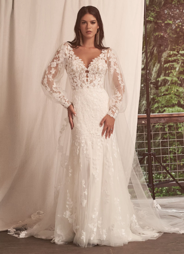 Fit and Flare Boho Brautkleid Clara mit Spitze Schleppe und Bolero&nbsp;Jacke