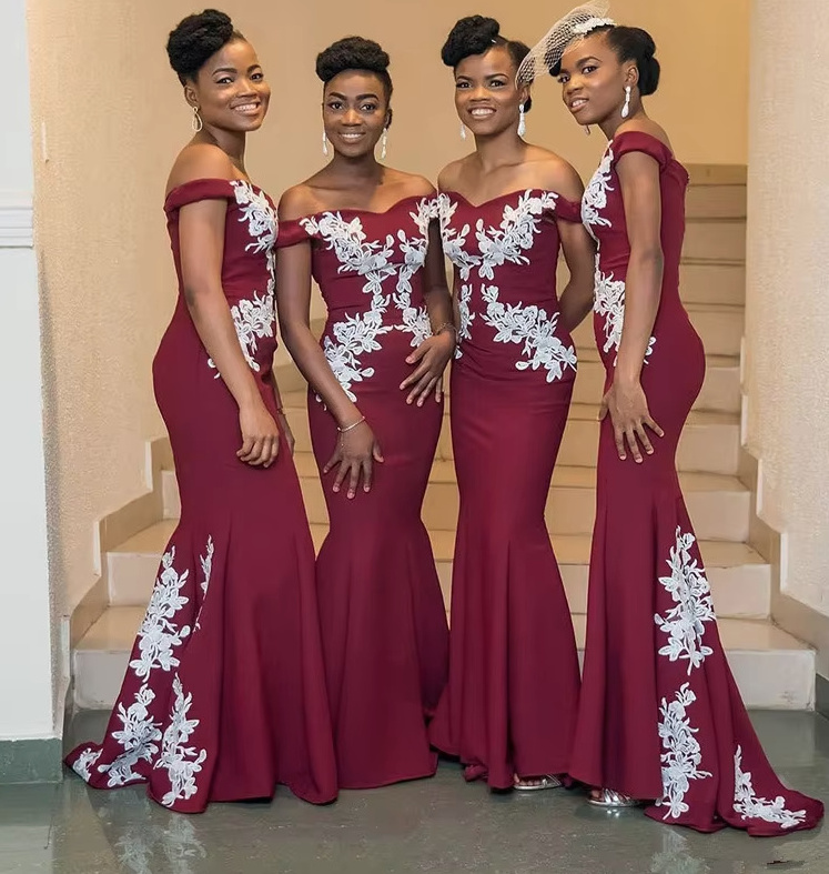 Fit and Flare Brautjungfernkleid Bastienne mit Spitze in Burgundy&nbsp;Weinrot