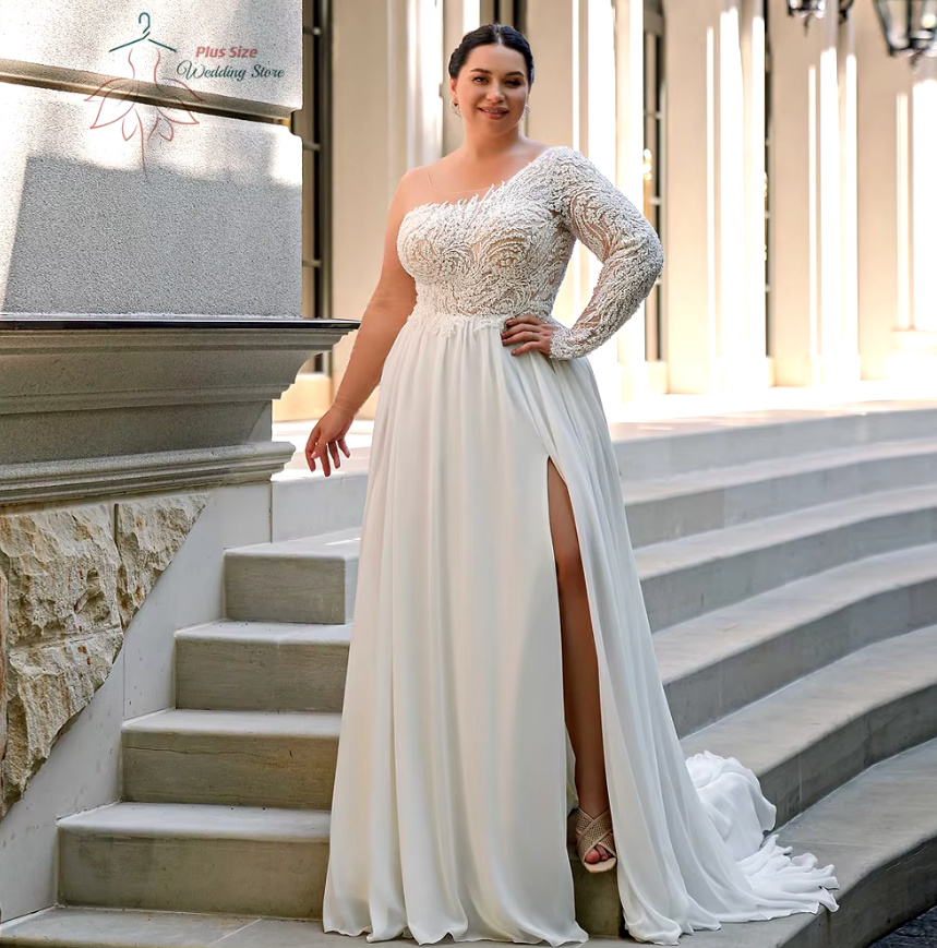 One Shoulder Curvy Chiffon Brautkleid Camellia mit Perlen&nbsp;Stickereien