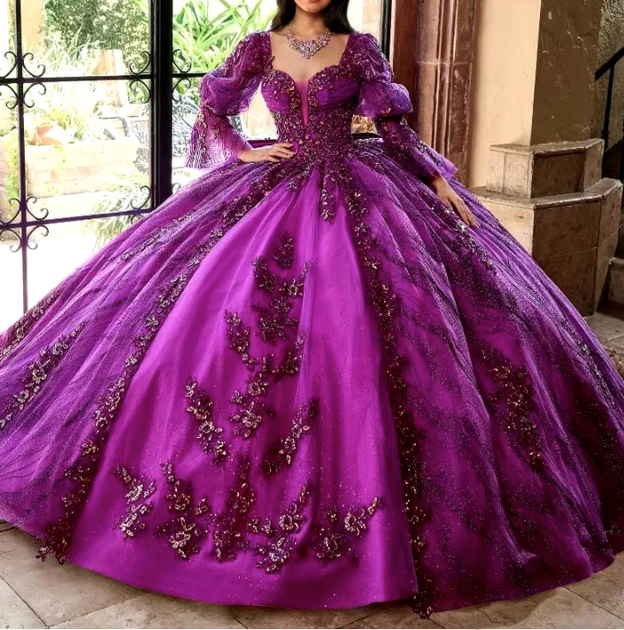 Prinzessinnen Langarm Ballkleid in Lila Rückenfrei mit Pailletten&nbsp;Stickereien