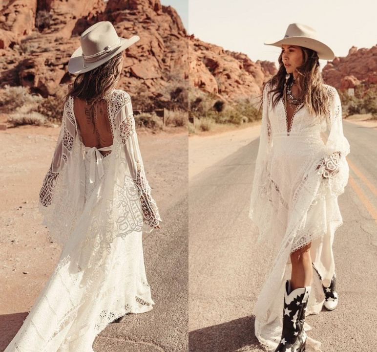 Langarm Boho Brautkleid Eniz aus Spitze Bodenlang mit&nbsp;Schleppe