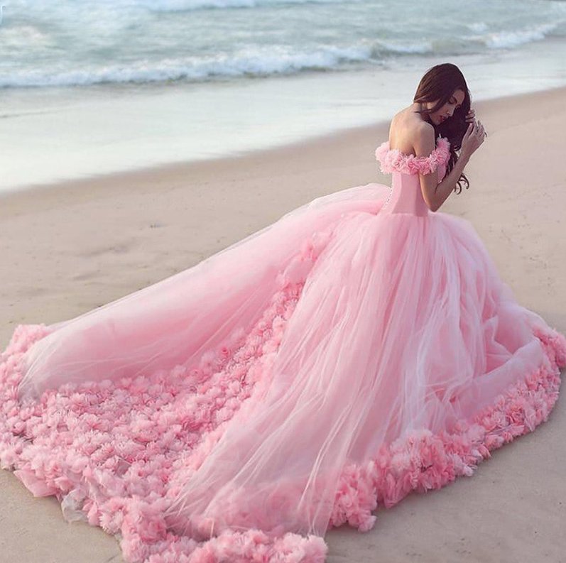 Schulterfreies Prinzessinnen Tüll Ball Linie Brautkleid Ann-Kathrin&nbsp;Zartrosa