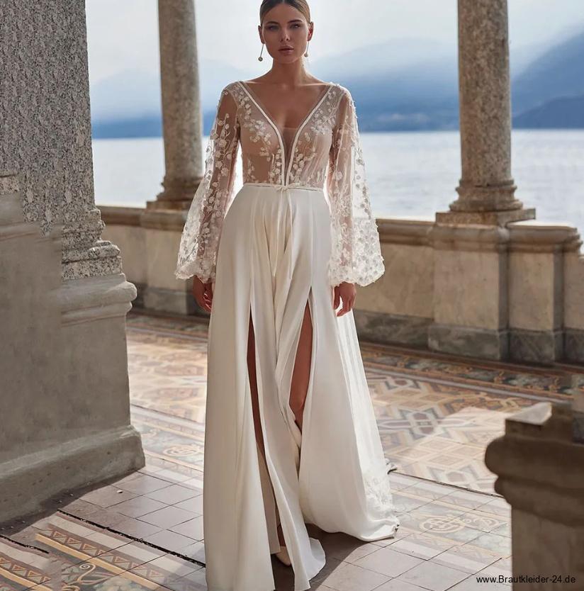 Boho Style Langarm Brautkleid Lani mit Tattoo Spitze und Schlitz&nbsp;Bodenlang