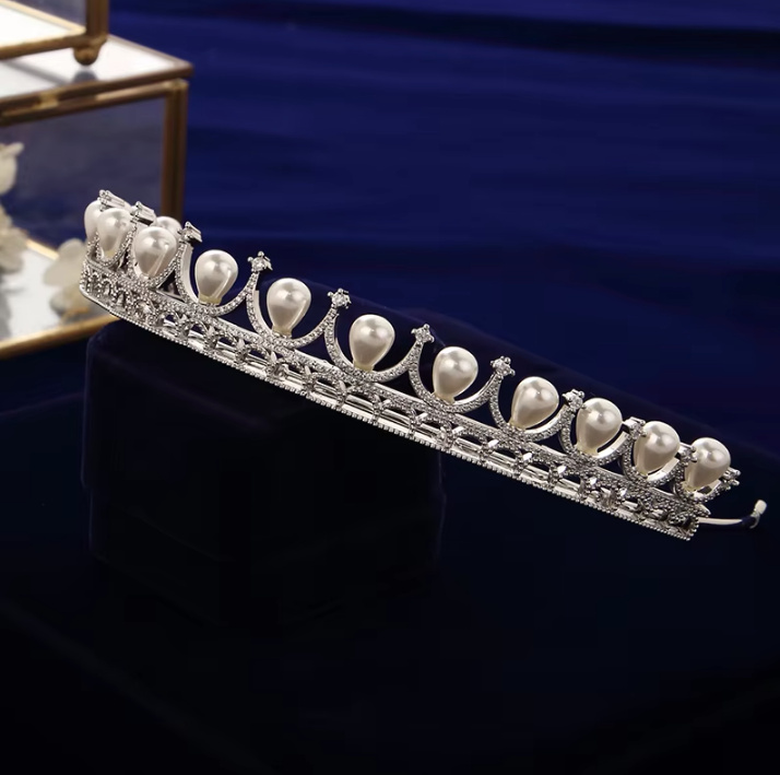 Wunderschöne Perlen Braut Tiara Diadem Chantal&nbsp;Silber