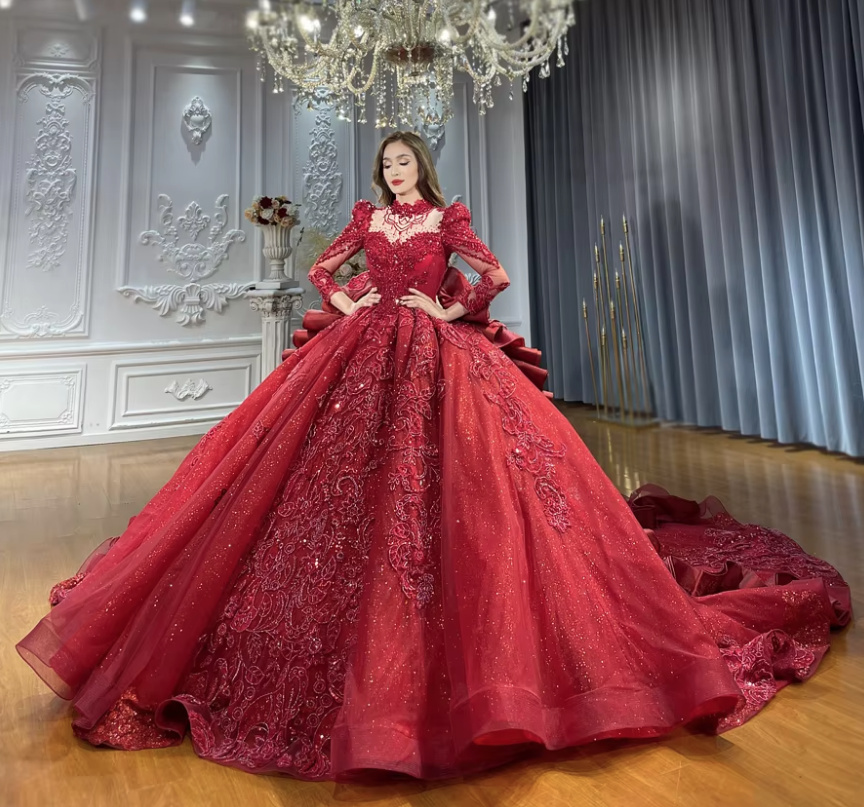 Langarm Luxus Brautkleid in Rot mit Schleppe Spitze Pailletten und&nbsp;Perlen