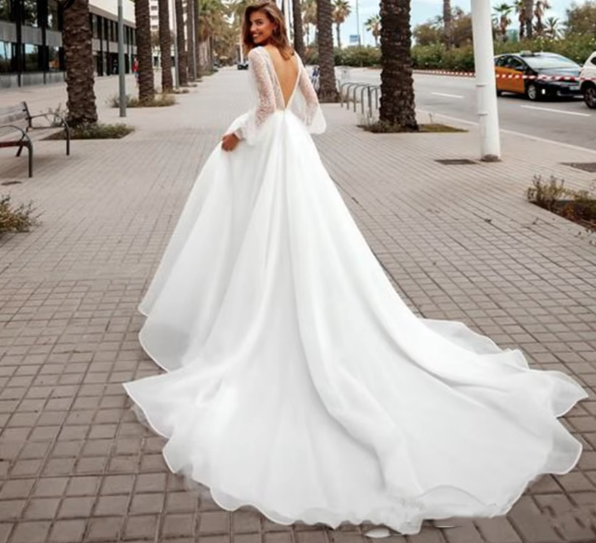 Boho Style Brautkleid Eugenie mit Sexy V Ausschnitt&nbsp;Online