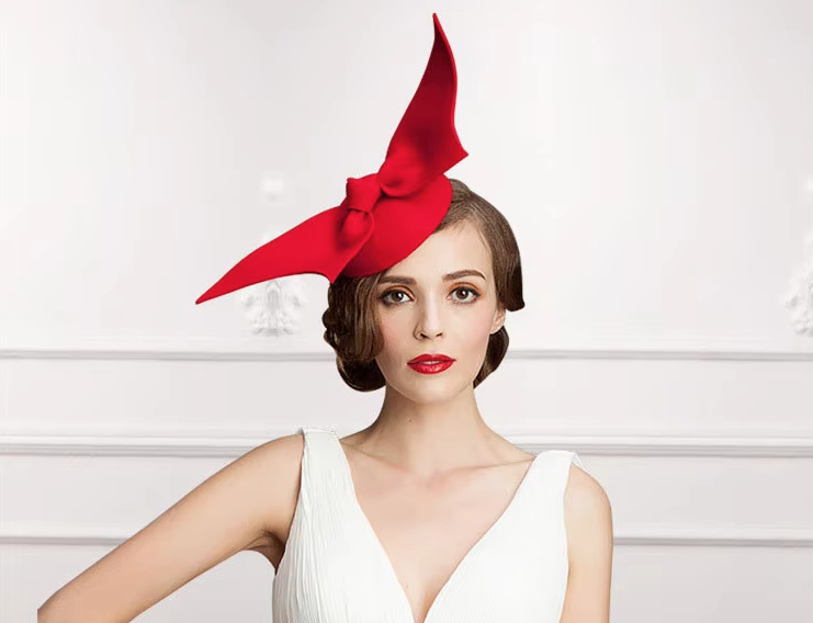 Filz Pillbox Brauthut Esmeralda in&nbsp;Rot