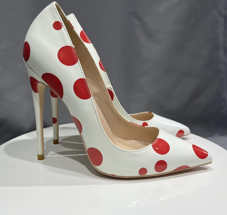 Graffiti High Heels Brautschuhe Emely Online Weiß Rot Gepunktet bis Gr&nbsp;44