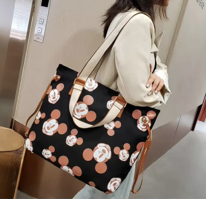 Große Disney Damen Umhängetasche&nbsp;Schwarz