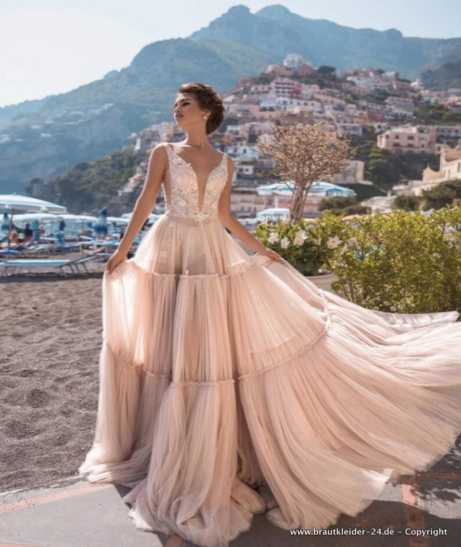 Brautkleid – Body mit Tüll Rock in&nbsp;Elfenbein