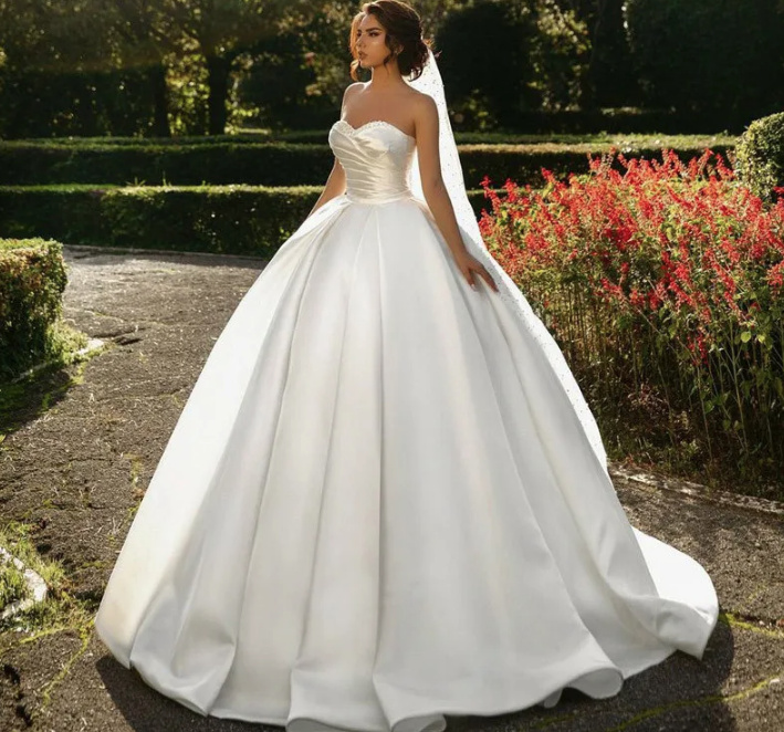 Schulterfreies Satin Prinzessin Brautkleid Beth Bodenlang&nbsp;Klassisch