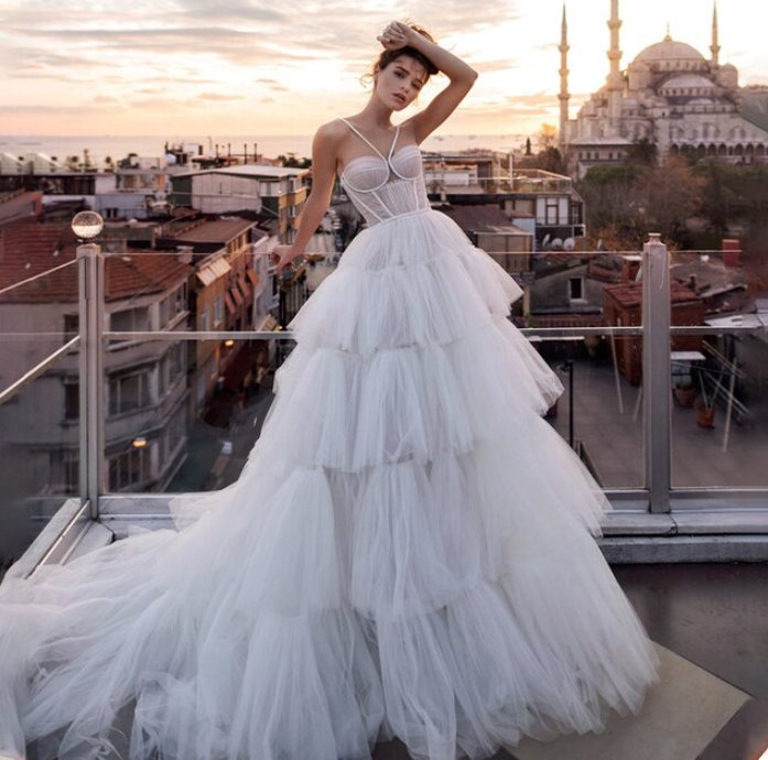 A Linie Brautkleid Bjella mit Spaghettiträger und Tüll&nbsp;Rock