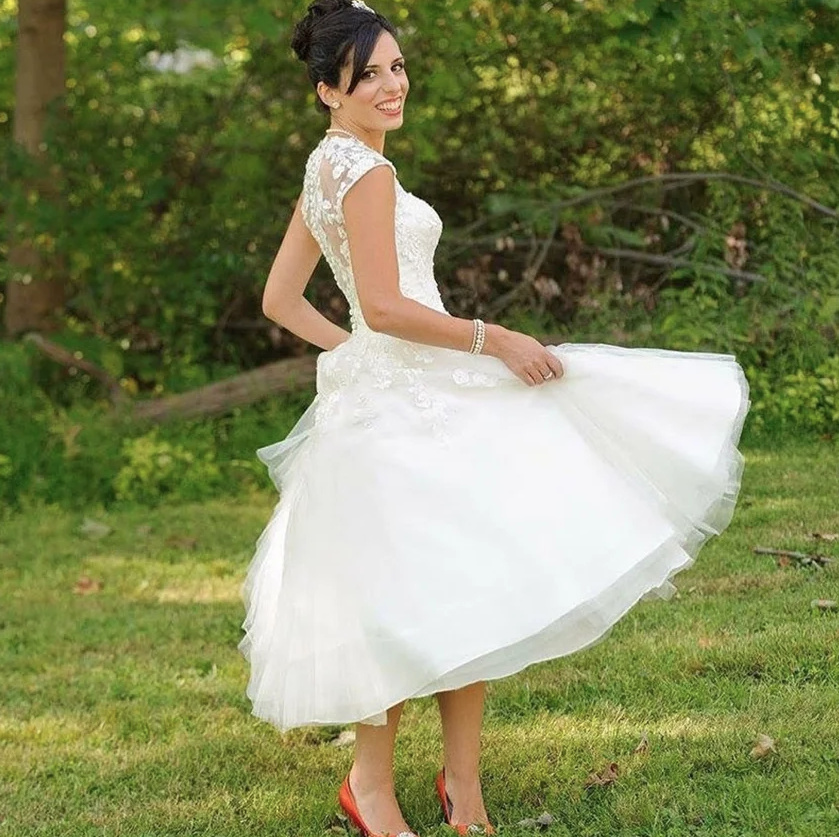 Vintage Style Brautkleid Alena Wadenlang mit&nbsp;Spitze