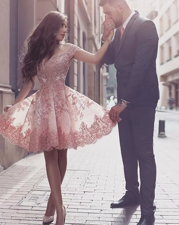 A Linie Brautkleid Eyvette Kurz aus Spitze in&nbsp;Altrosa