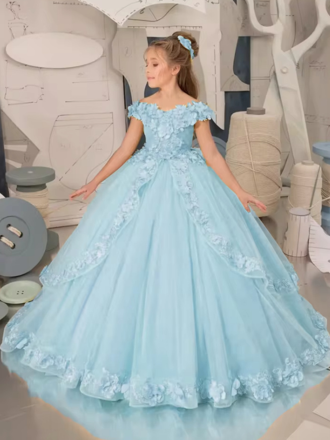 A Linie Prinzessin Blumenmädchen Kleid Ejla mit Blumen Spitze in&nbsp;Himmelblau