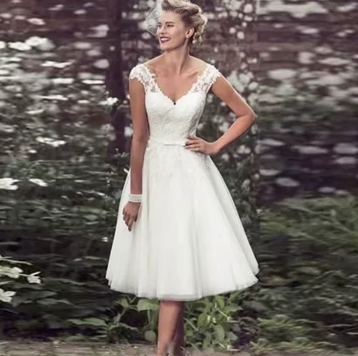 Sleeveless A Line Vintage Style Wedding Dress Elenia with&nbsp;Lace