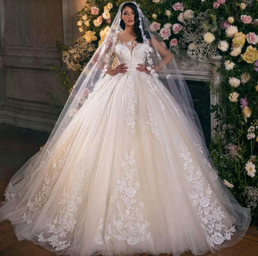 Ball Linie Prinzessin Brautkleid Corin mit Spitze und Illusion&nbsp;Ausschnitt