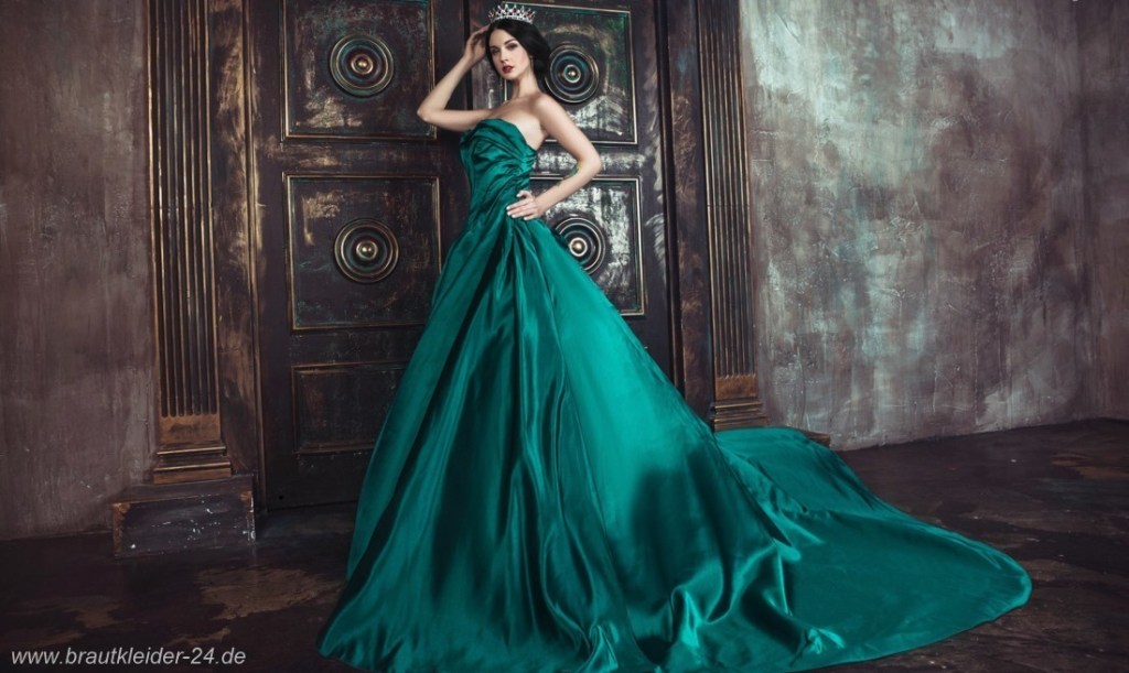 Brautkleider Bunt 2025 – Farbenfrohe Eleganz für deinen besonderen&nbsp;Tag