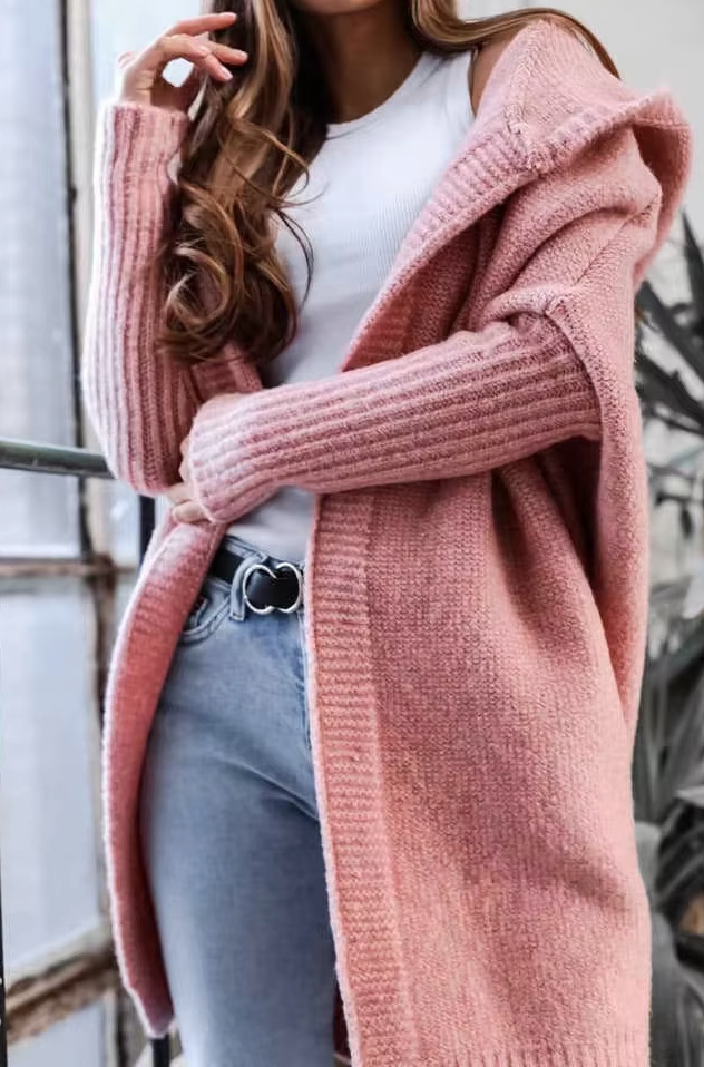 Damen Strickjacke Doro mit Kapuze und Fledermausärmel in&nbsp;Rosa