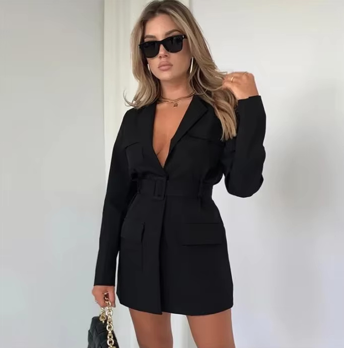 Damen Übergangsjacke Dagny mit Gürtel in Schwarz