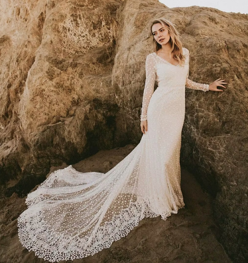 Fit and Flare Boho Langarm Brautkleid Elke aus Spitze und&nbsp;Schleppe