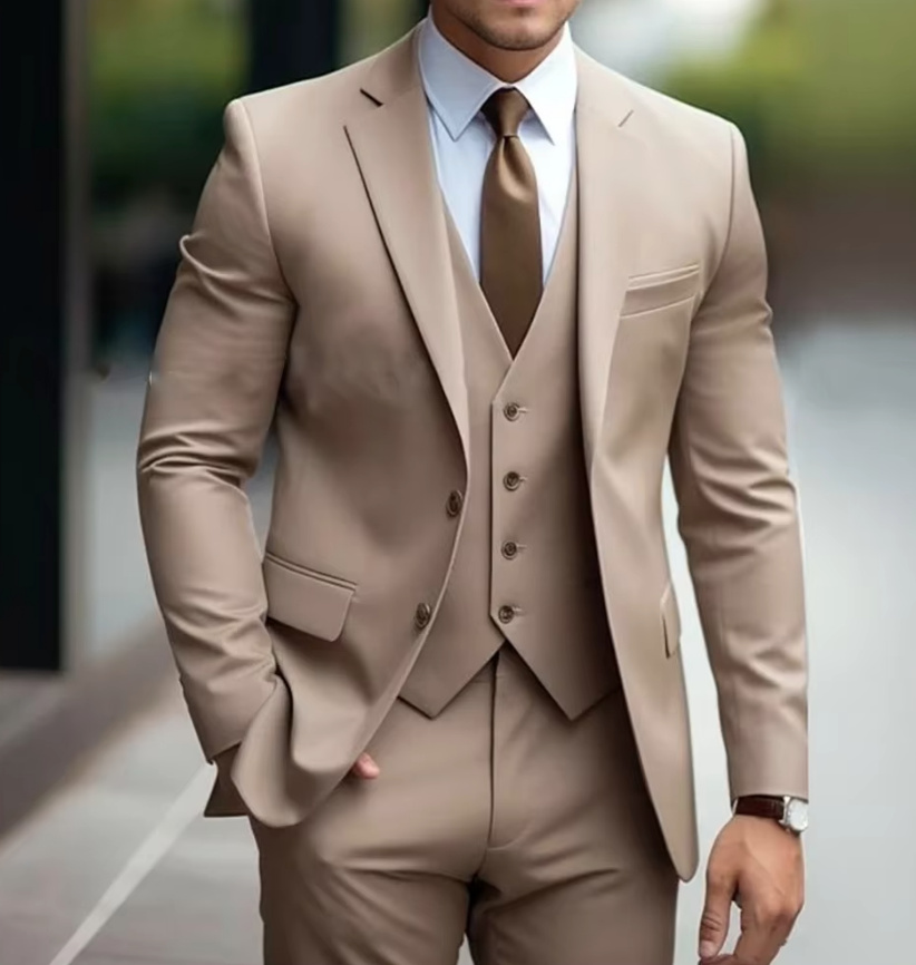 Hochzeitsanzug für den Bräutigam in Beige Creme Dreiteilig mit&nbsp;Weste