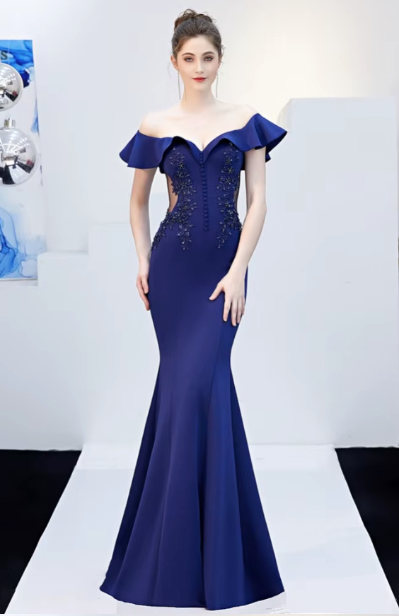 Schulterfreies Bodycon Abendkleid Deloris in Blau mit Blumen&nbsp;Stickereien