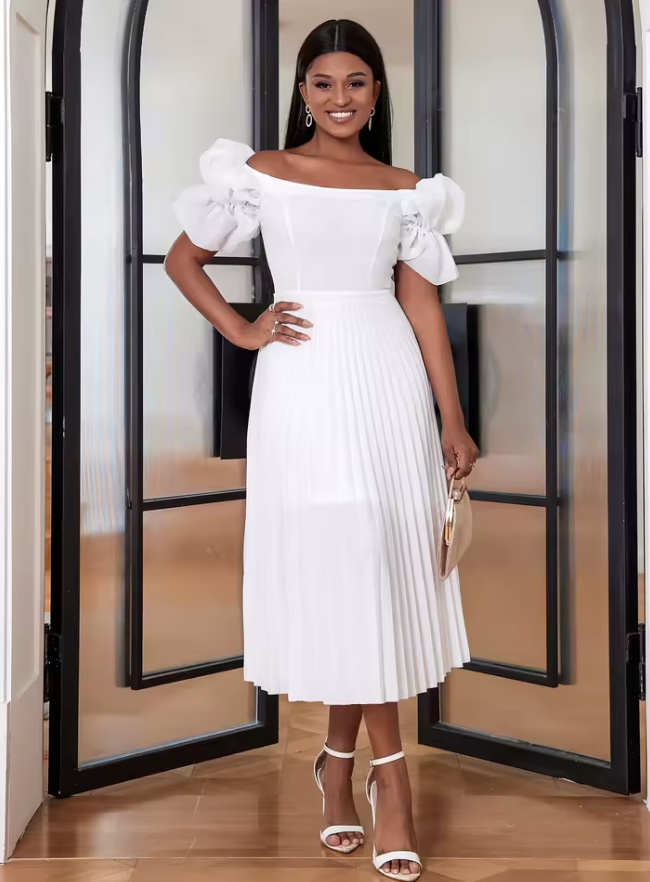 Schulterfreies Plissee A Linie Standesamtkleid Wadenlang in&nbsp;Weiß