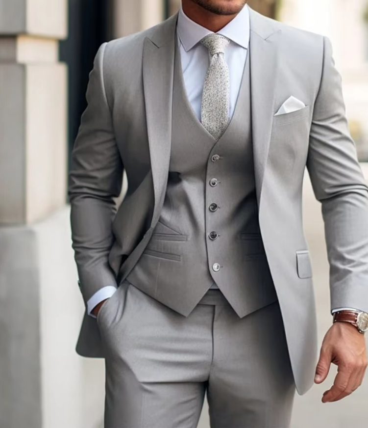 Slim Fit Hochzeitsanzug für den Bräutigam in Silber Dreiteilig mit&nbsp;Weste