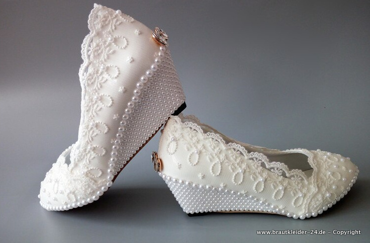 Perlen Brautschuhe Abendschuhe Panja in Weiß mit&nbsp;Applikationen
