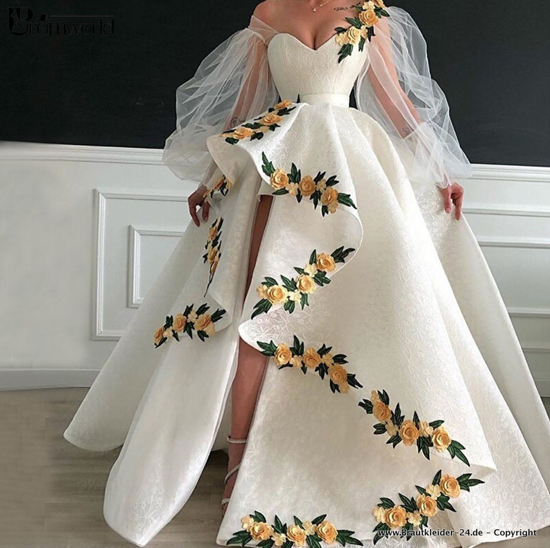Weisses Langarm Cut Out Kleid für die Braut in Weiss mit Blumen&nbsp;Stickereien