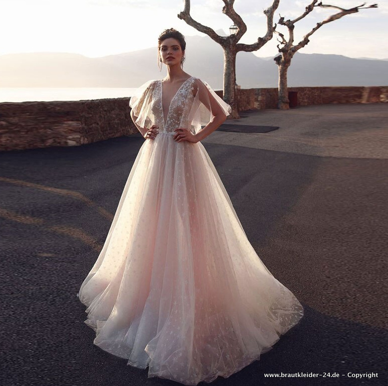 Romantisches Tüll Brautkleid Remy mit V&nbsp;Ausschnitt