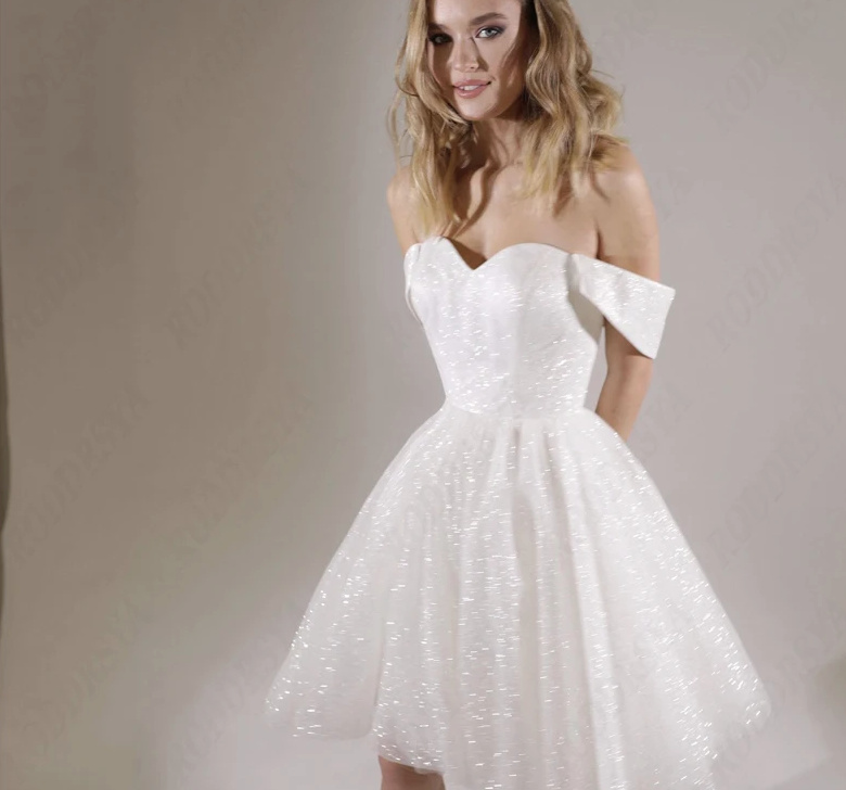 Kurzes Glitzer Brautkleider Alissa mit Herz&nbsp;Ausschnitt