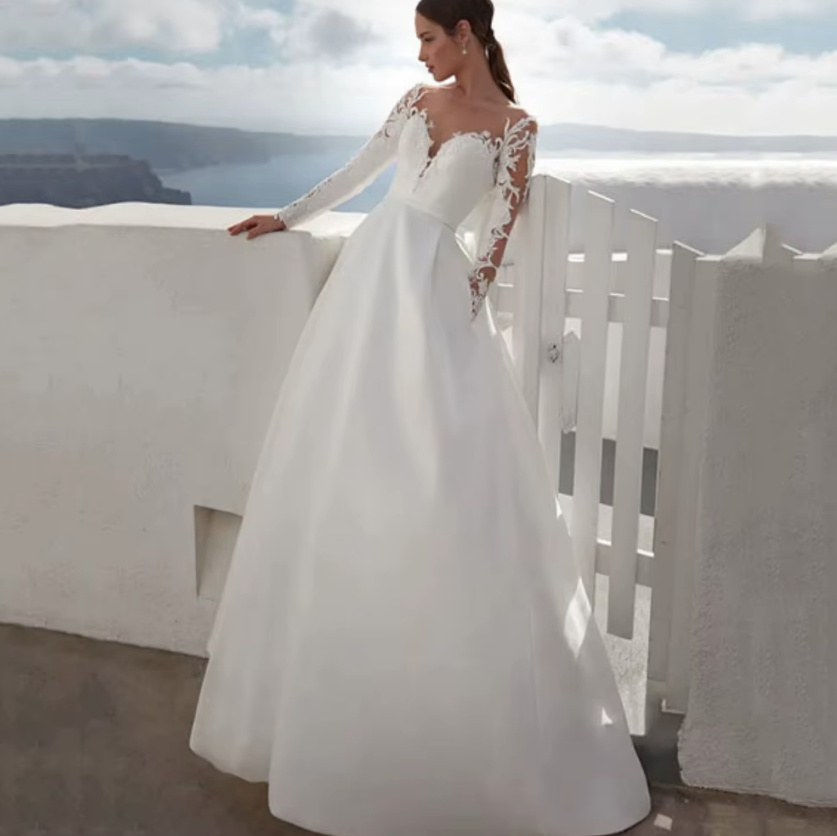 A Linie Brautkleid Charline mit Herz Ausschnitt und Ärmeln aus&nbsp;Spitze