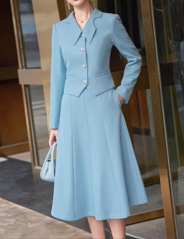 A Linie Business Damen Kostüm Dido 2025 Wadenlang in&nbsp;Hellblau