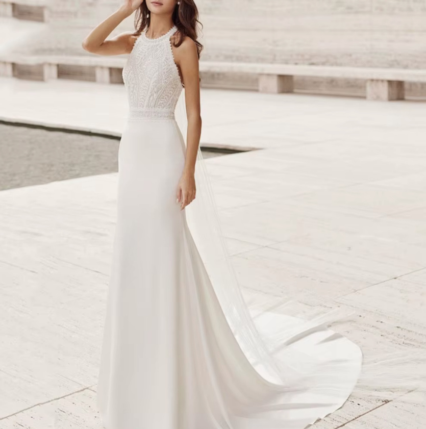 Ärmelloses Fit and Flare Brautkleid Christien Rückenfrei mit&nbsp;Schleppe