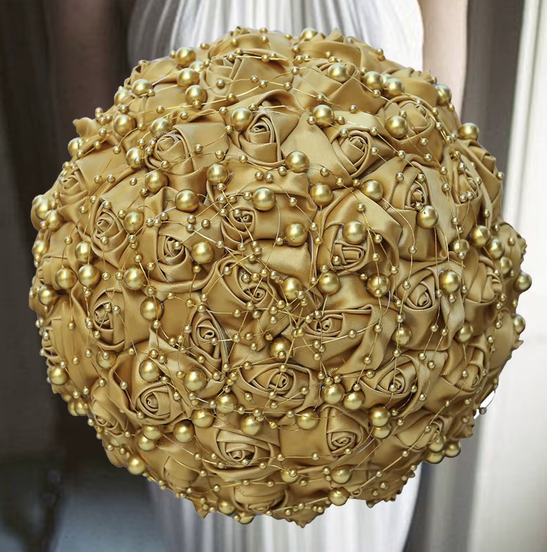 Brautstrauss Clementine Rund in&nbsp;Gold