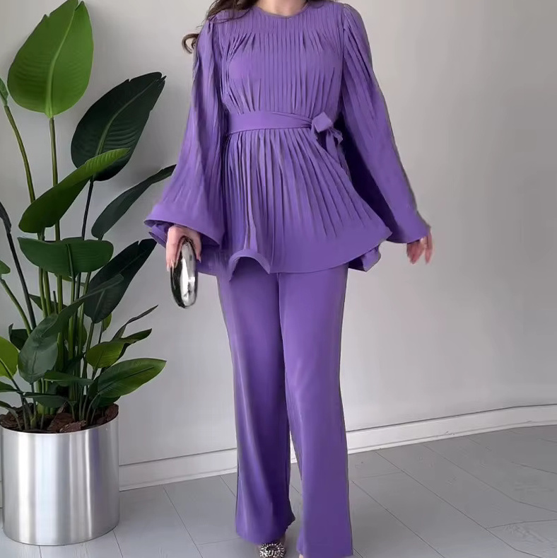 Damen Outfit Zweiteiler für Hochzeitsgäste und Event in&nbsp;Lila