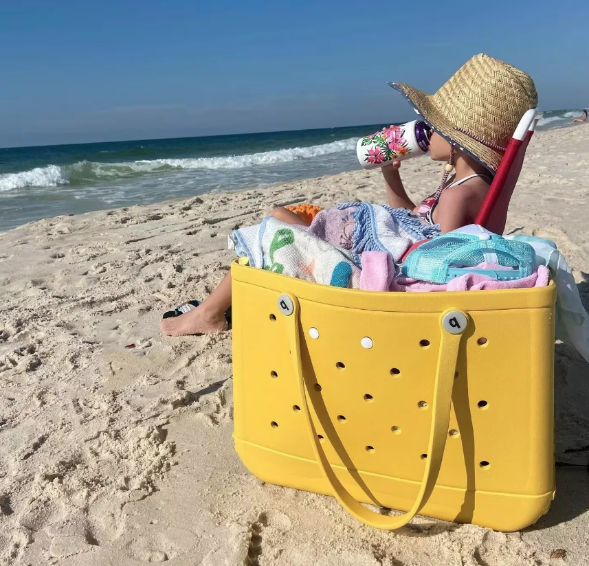 Große Gummi Strandtasche 2025 Velma in&nbsp;Gelb