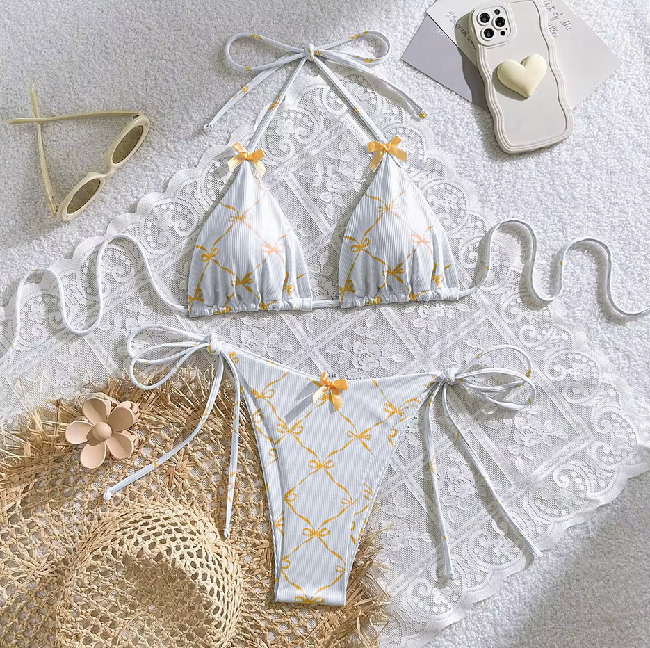 Halterneck Bikini 2025 Vincenza in Weiß mit Schleifen&nbsp;Muster