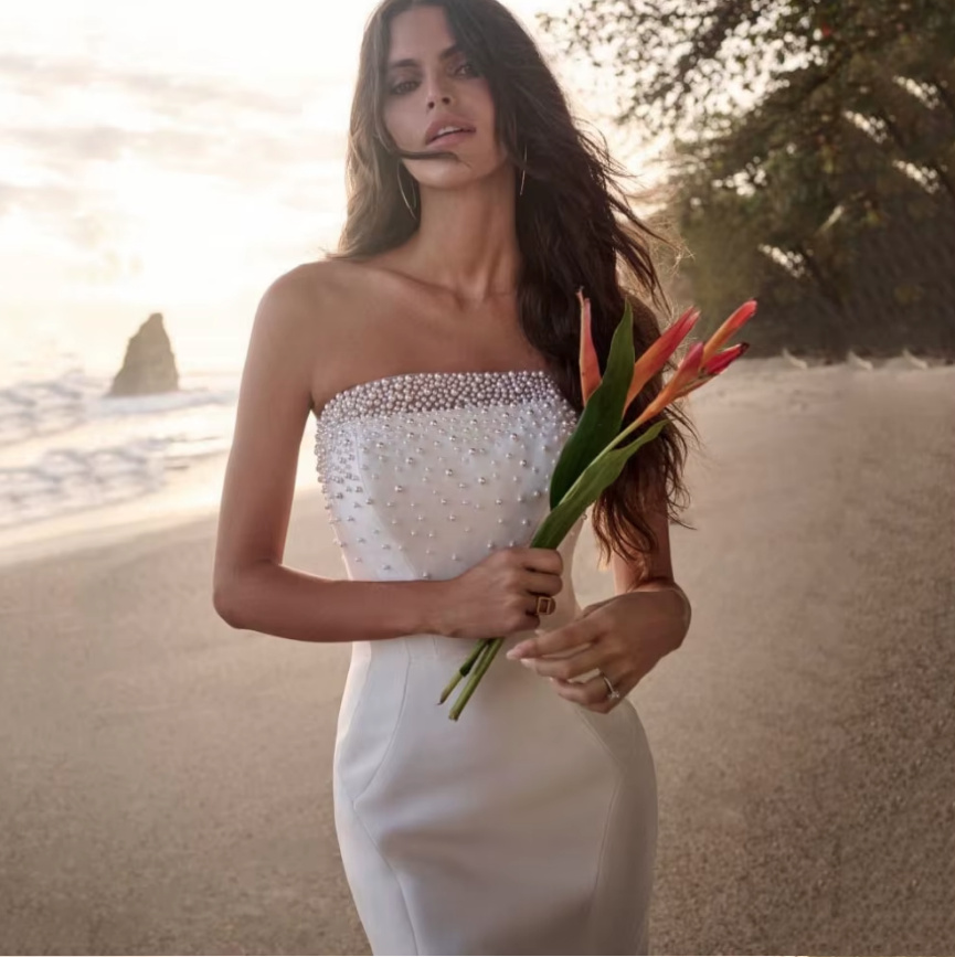 Schulterfreies Meerjungfrau Brautkleid Charlize mit Perlen Applikationen und&nbsp;Schleppe