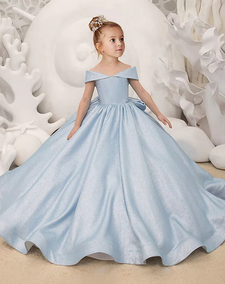 Schulterfreies Prinzessin Blumenmädchen Kleid Conny Himmelblau mit&nbsp;Schleife