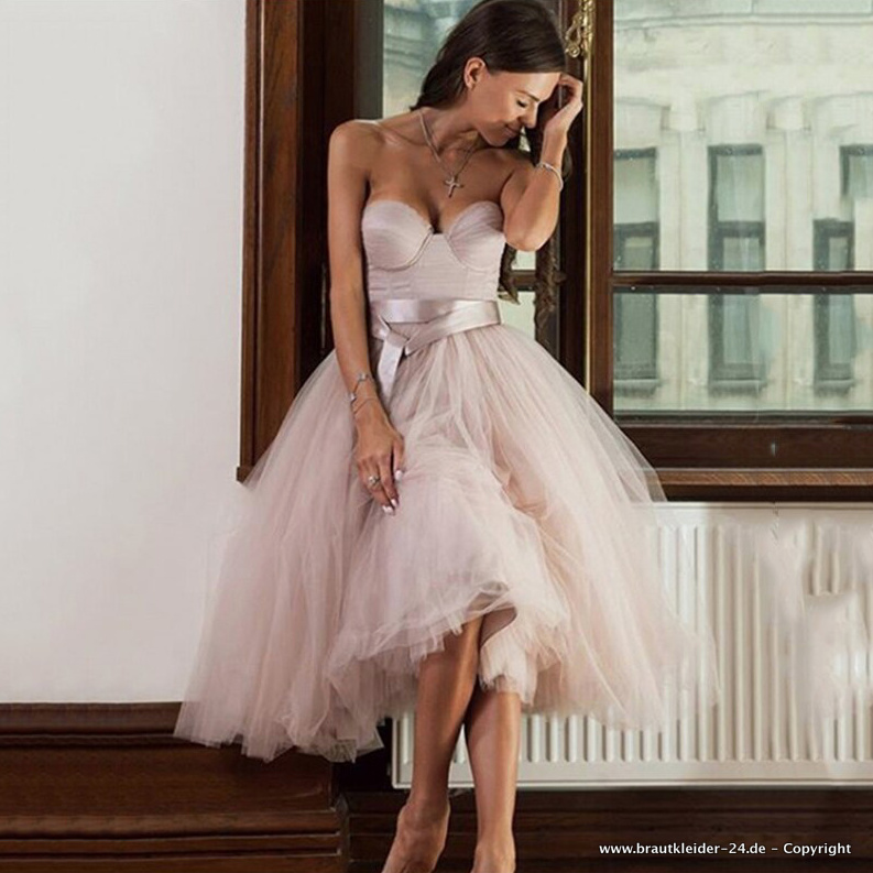 Bustie Tüll Brautkleid Wadenlang in&nbsp;Zartrosa