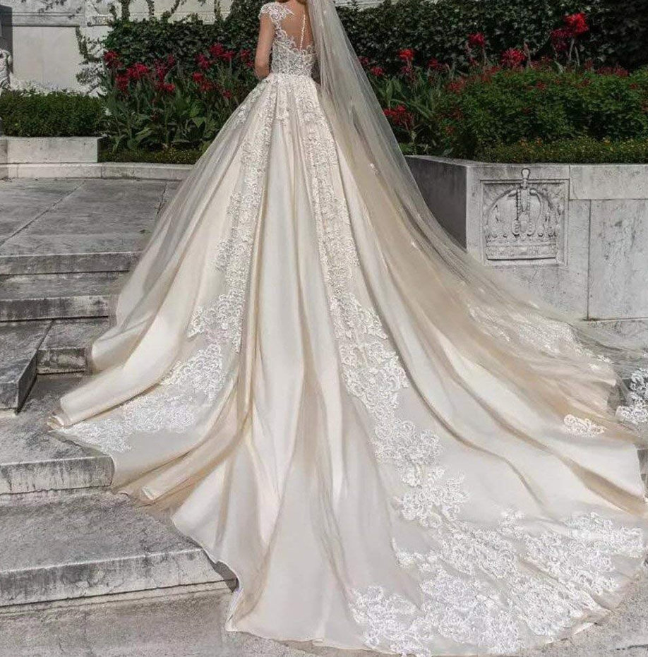 Ball Linie Prinzessin Brautkleid Blanca in Champagne mit Spitze und&nbsp;Schleppe